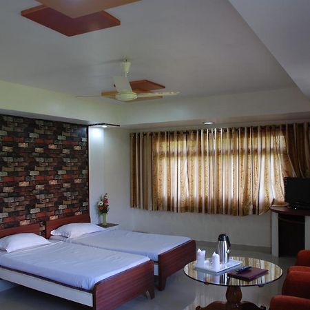 Hotel Grand Arjun Райпур Екстер'єр фото