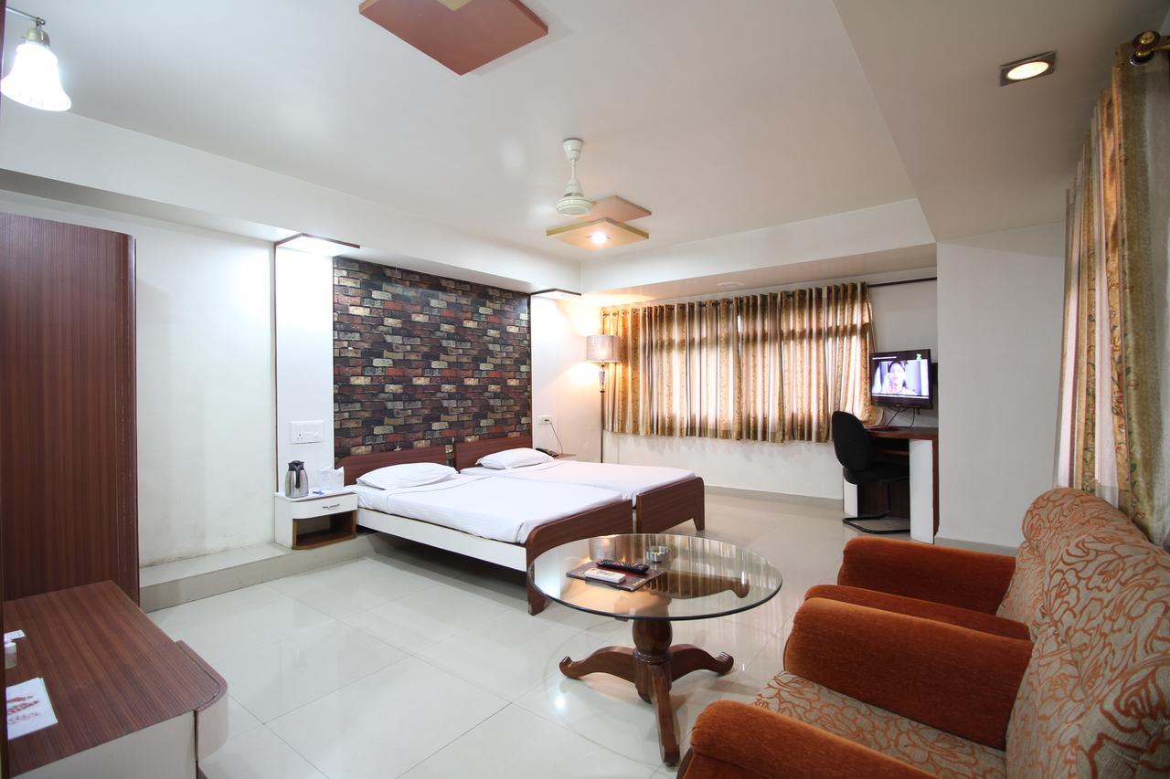 Hotel Grand Arjun Райпур Екстер'єр фото